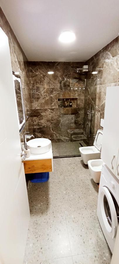Selvia Apartament Tiranë Luaran gambar